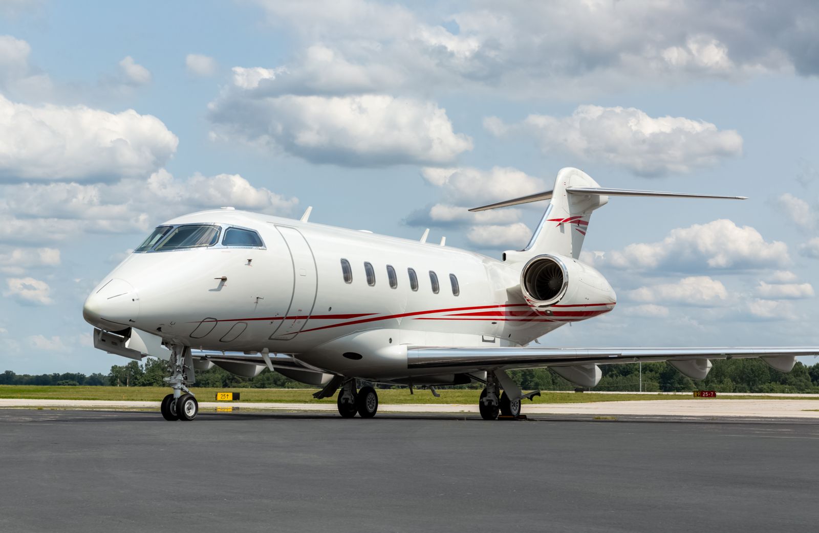 Bombardier CL 300 S/N 20413 for sale | feature image