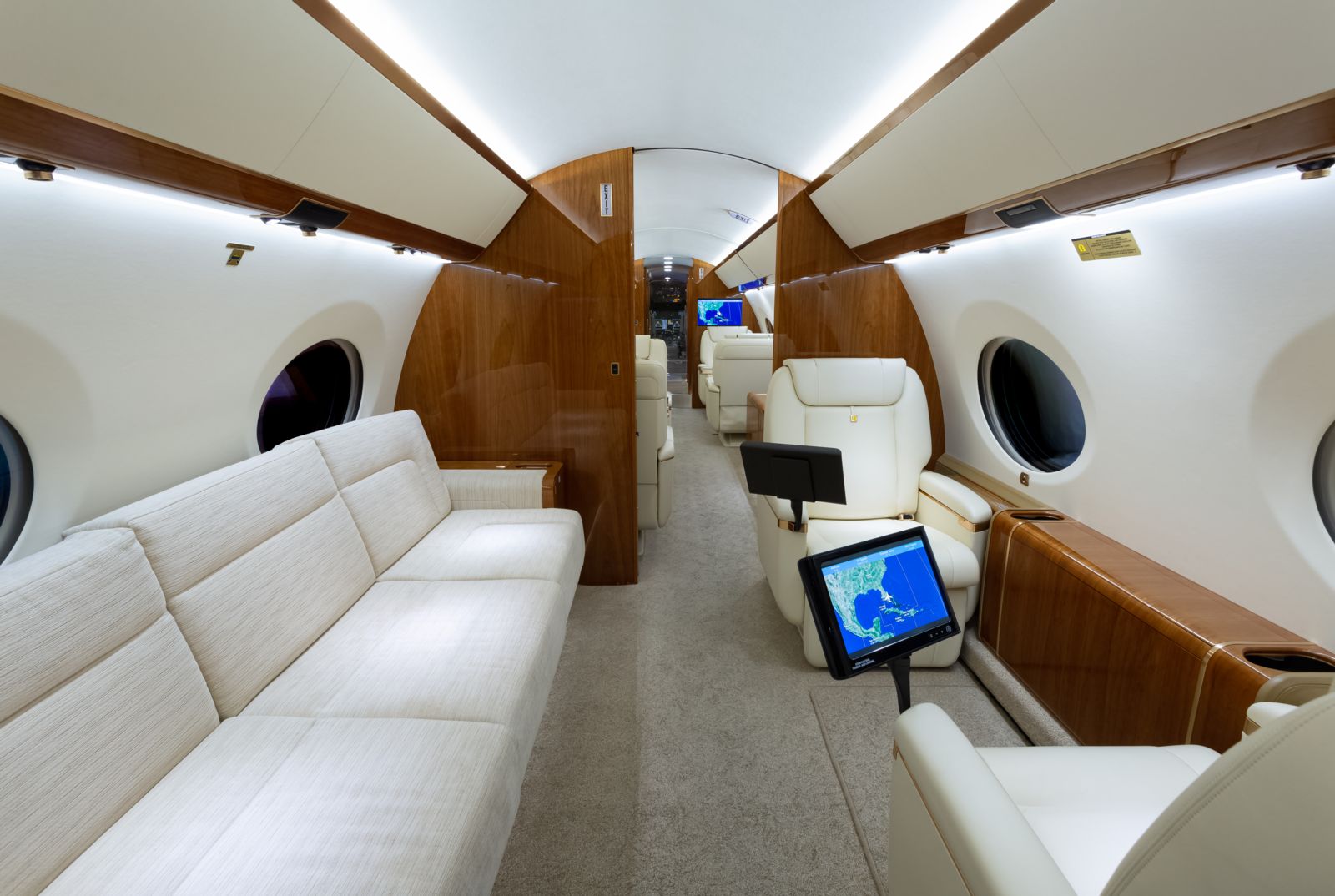 Gulfstream G650ER  S/N 6230 for sale | gallery image: /userfiles/images/6230/bfp_7053%5B1%5D.jpg