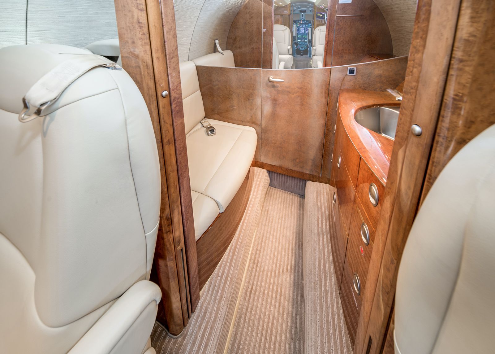 Cessna/Textron Citation X  S/N 750-0284 for sale | gallery image: /userfiles/images/Citation_X_sn284/vu6a8308r_24feb20.jpg