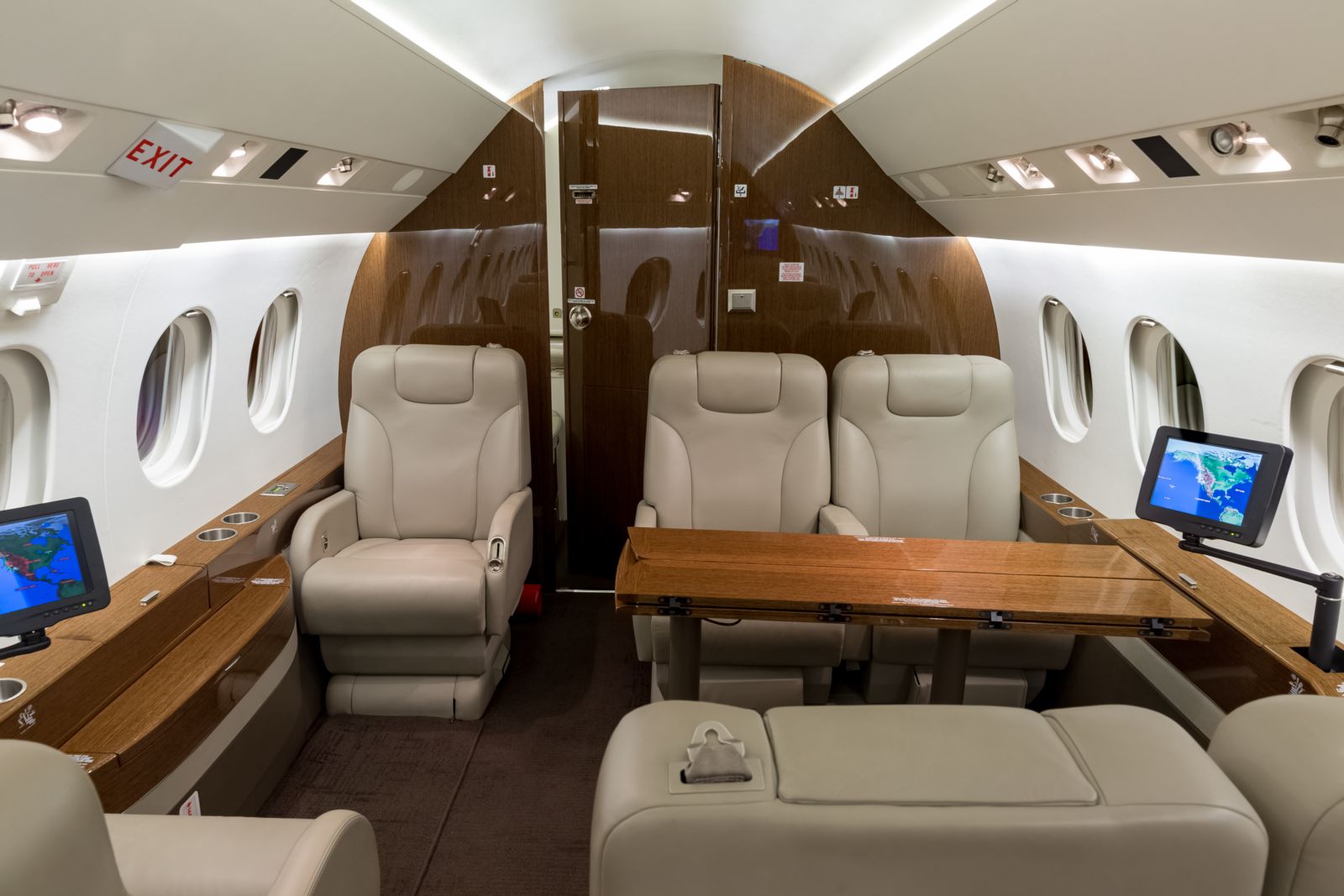 Dassault Falcon 2000EX EASy  S/N 79 for sale | gallery image: /userfiles/images/F2000EXy_sn79/aft%20aft.jpg