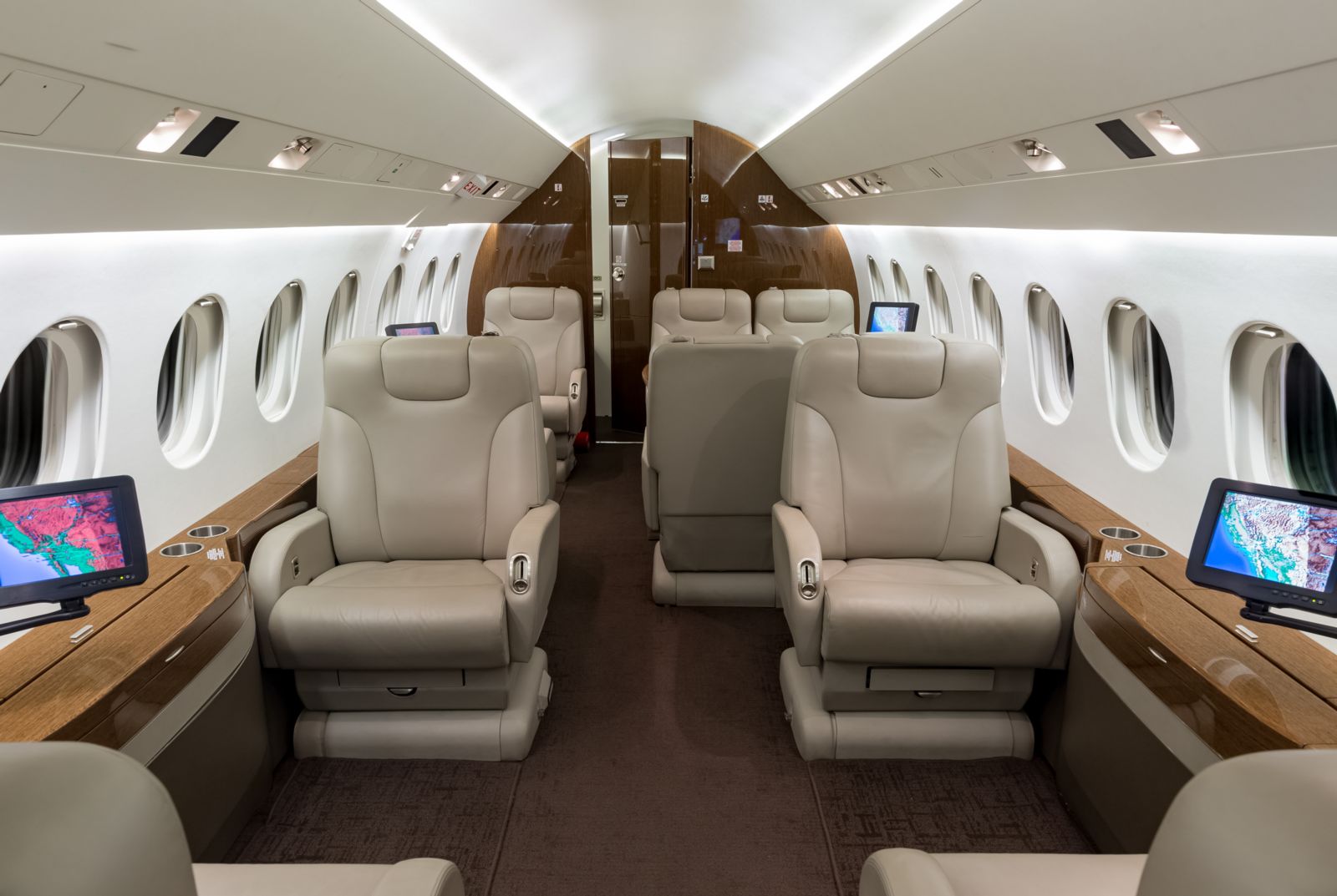 Dassault Falcon 2000EX EASy  S/N 79 for sale | gallery image: /userfiles/images/F2000EXy_sn79/fwd%20aft.jpg