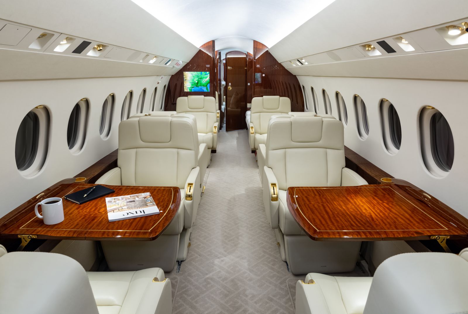 Dassault Falcon 900EX EASy  S/N 188 for sale | gallery image: /userfiles/images/F900EXy%20SN%20188/a%20fwd%20aft.jpg