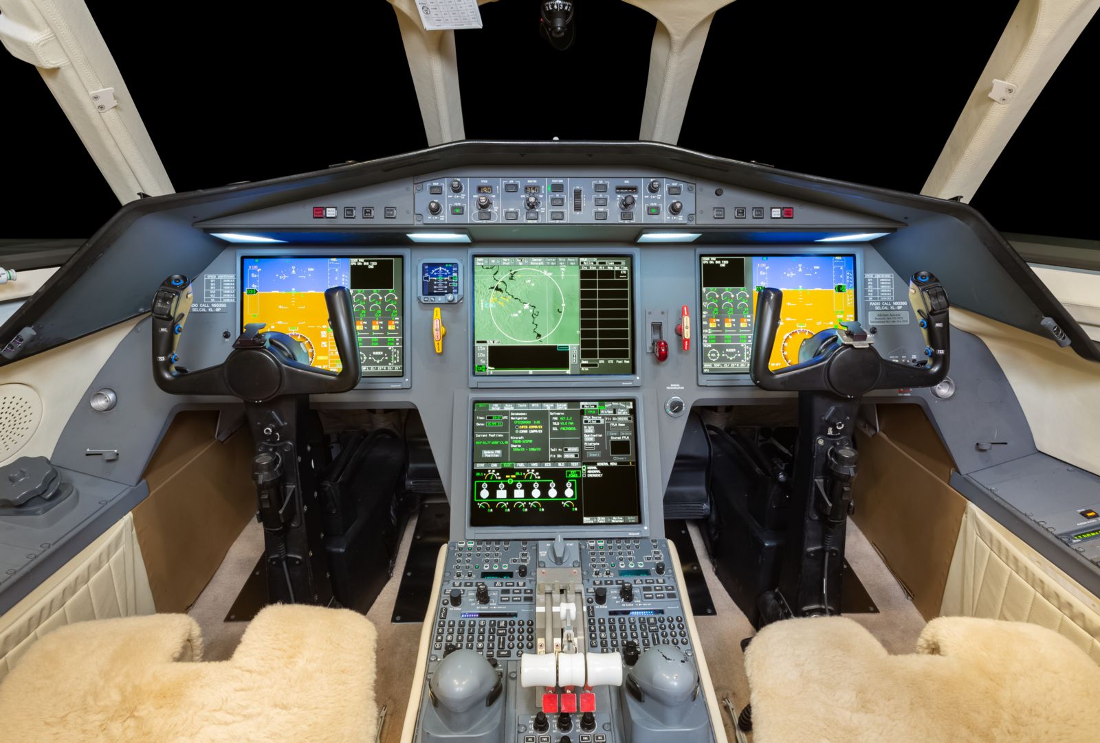 Dassault Falcon 900EX EASy  S/N 188 for sale | gallery image: /userfiles/images/F900EXy%20SN%20188/avionics.jpg