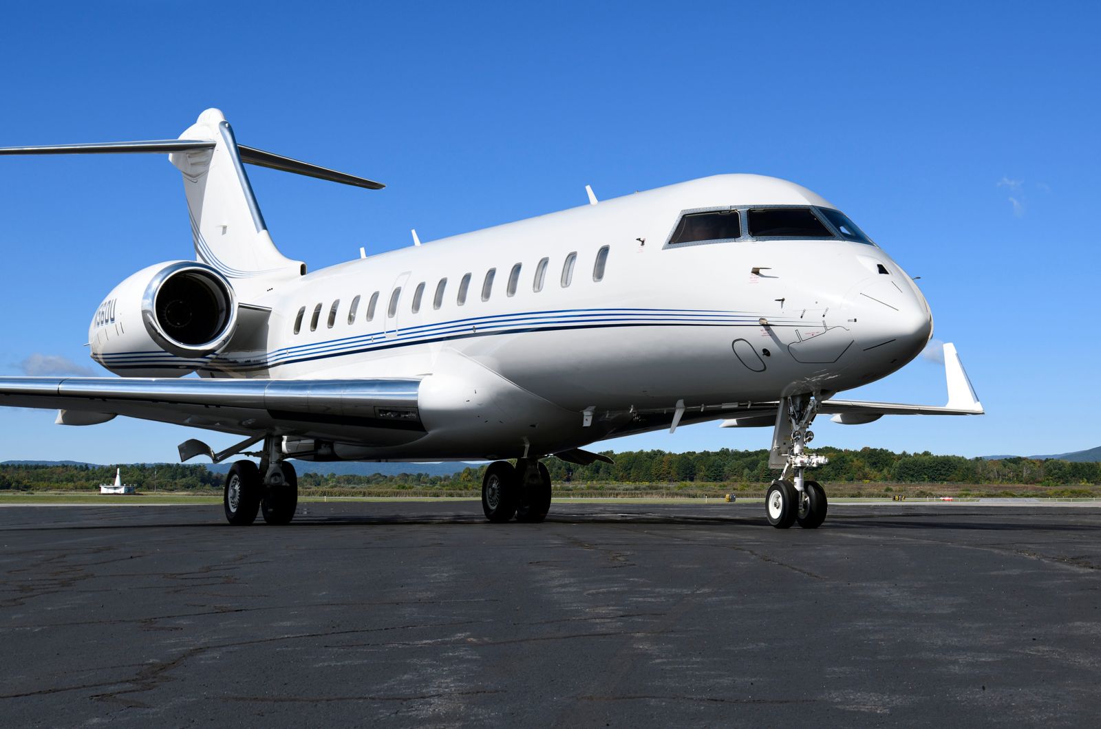 Bombardier Global 5000 S/N 9366 for sale | feature image