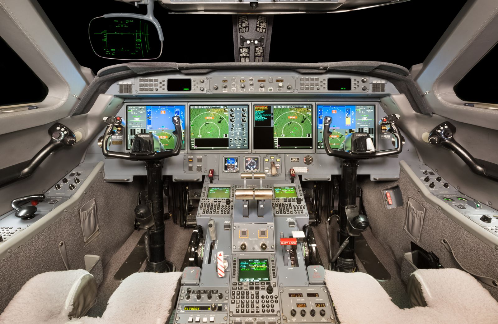 Gulfstream G550  S/N 5370 for sale | gallery image: /userfiles/images/G550_sn5370/cockpit.jpg