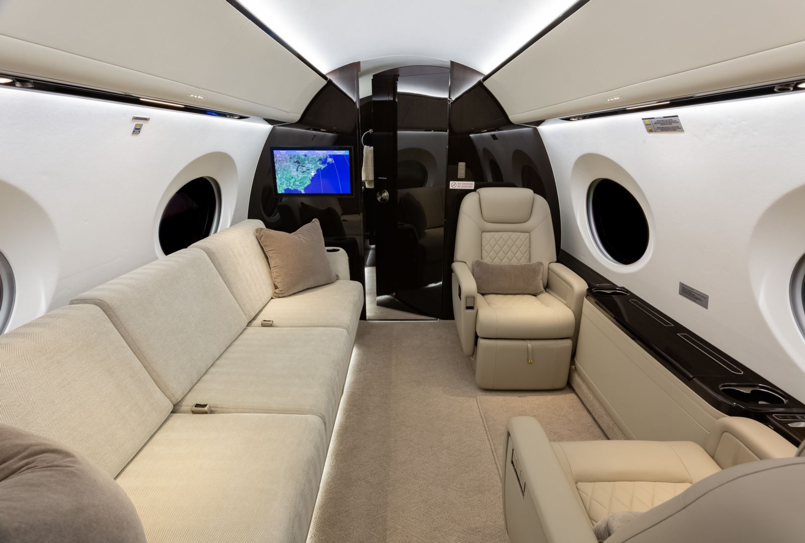Gulfstream G600  S/N 73053 for sale | gallery image: /userfiles/images/G600_SN_73053/bfp_4006.jpg