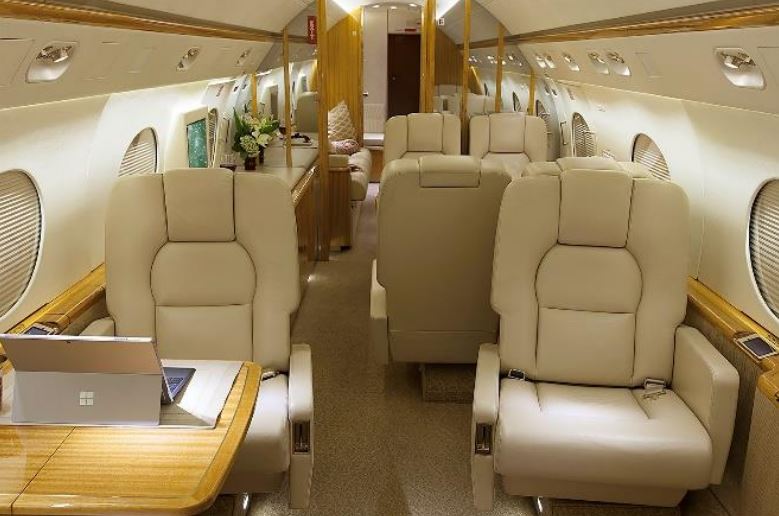 Gulfstream GIV  S/N 1024 for sale | gallery image: /userfiles/images/GIV_sn1024/fwd%20aft.JPG