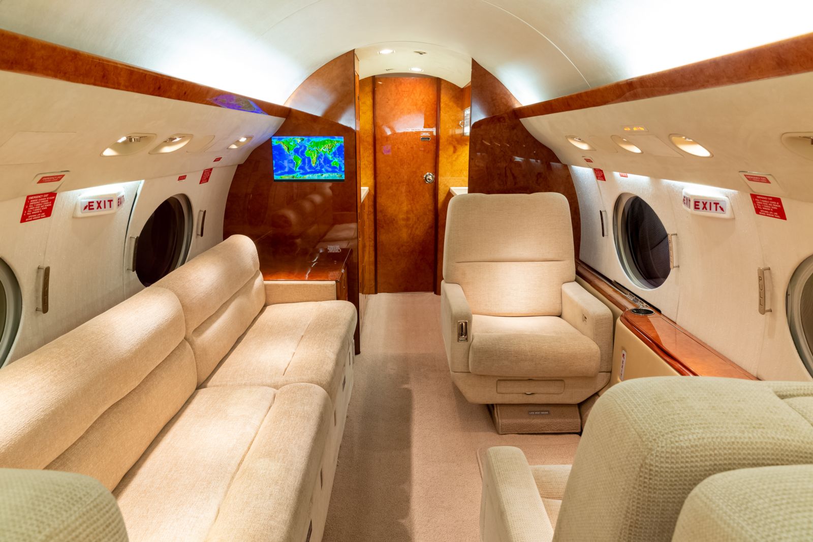 Gulfstream GV  S/N 537 for sale | gallery image: /userfiles/images/GV_sn537/aft%20cabin.jpg