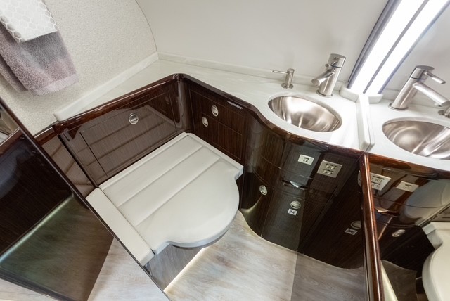 Bombardier Global 6000 S/N 9772 for sale | feature image