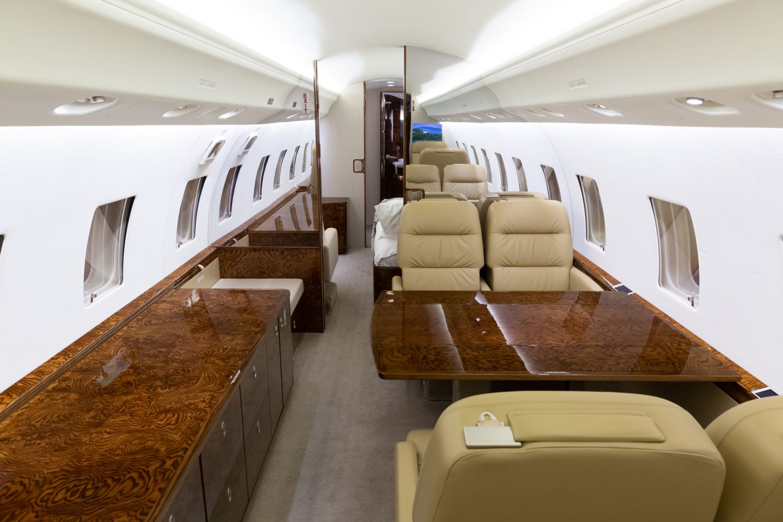Bombardier Global Express  S/N 9085 for sale | gallery image: /userfiles/images/Global_Express_9085/bfp_2047.jpg