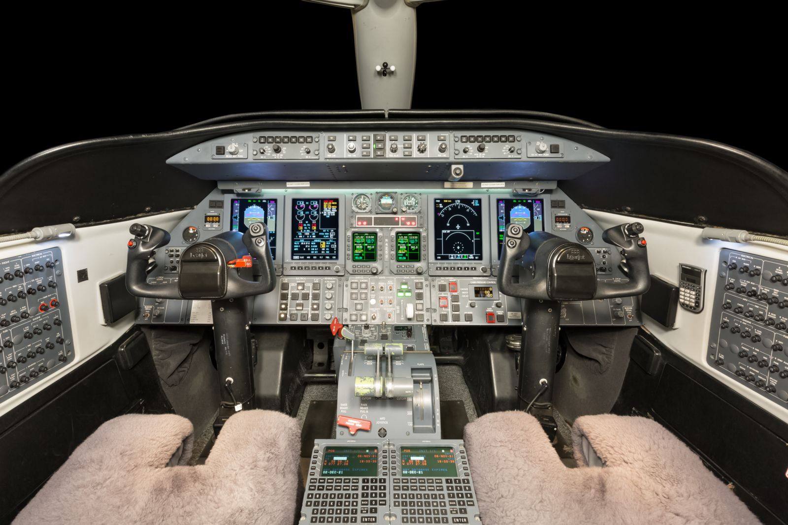 Bombardier Learjet 45XR  S/N 307 for sale | gallery image: /userfiles/images/Lear%2045XR_sn307/bfp_2372.jpg