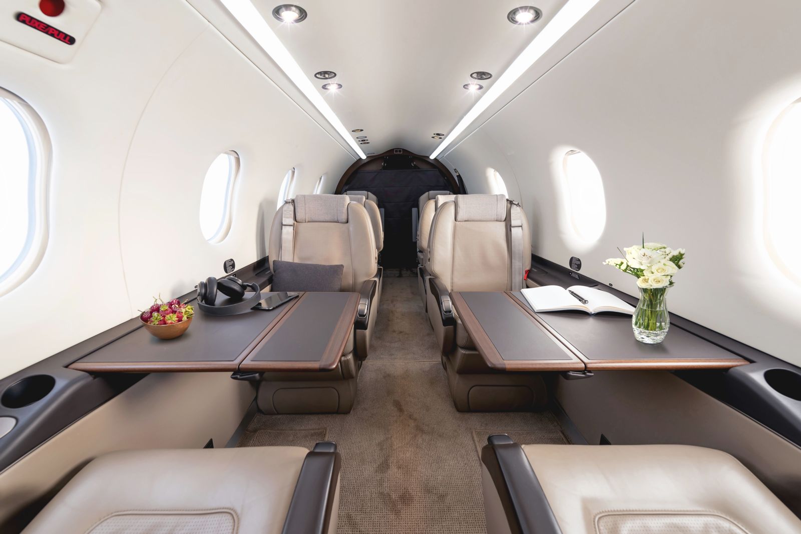 Pilatus PC-12 NG  S/N 1634 for sale | gallery image: /userfiles/images/PC12NG_sn1634/fwd%20aft%202.jpg