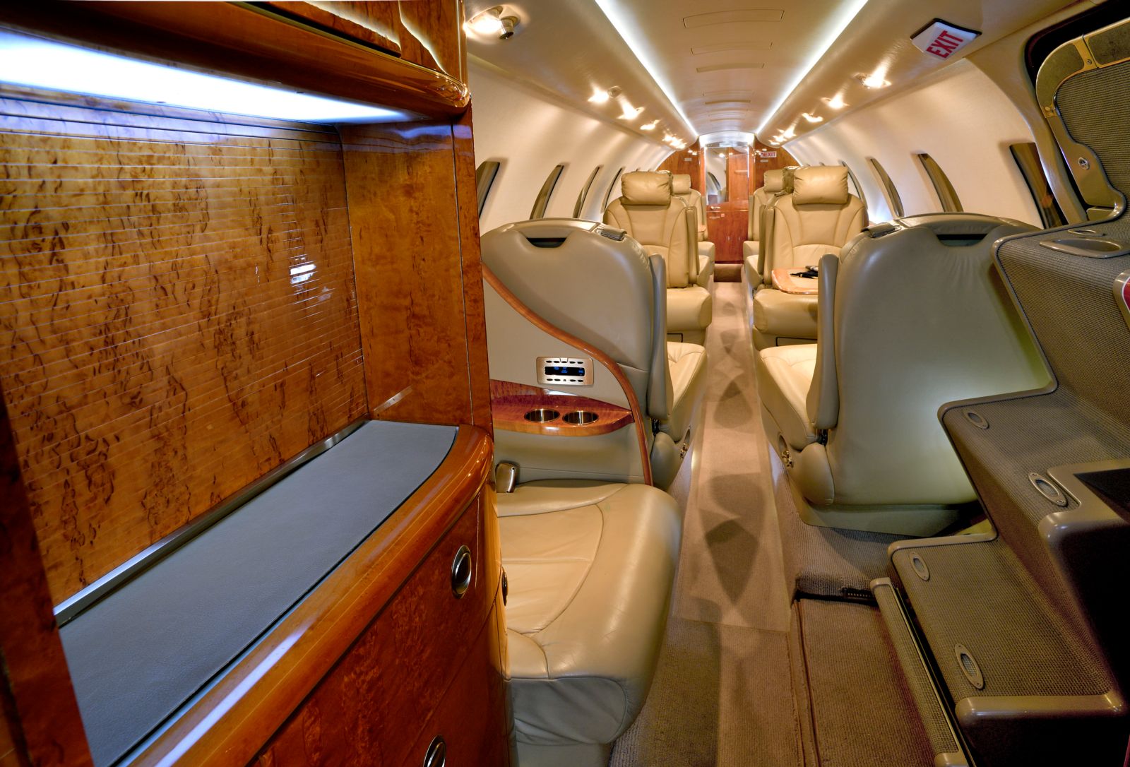 Cessna/Textron Sovereign  S/N 200 for sale | gallery image: /userfiles/images/Sovereign_sn200/int3_300.jpg