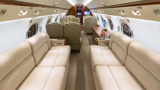 Gulfstream G550  S/N 5234 for sale | gallery image: /userfiles/images/aircraft-listing/G550_sn5234/aft%20fwd.jpg