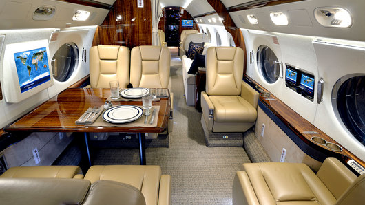 Gulfstream G550  S/N 5286 for sale | gallery image: /userfiles/images/aircraft-listing/G550_sn5286/aft%20fwd.jpg