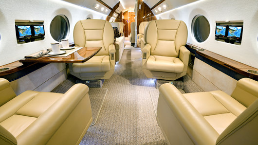 Gulfstream G550  S/N 5286 for sale | gallery image: /userfiles/images/aircraft-listing/G550_sn5286/fwd%20aft.jpg