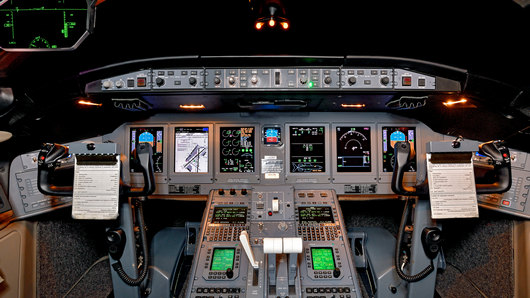 Bombardier Global 5000  S/N 9231 for sale | gallery image: /userfiles/images/aircraft-listing/Global_5000_sn9231/cockpit.jpg