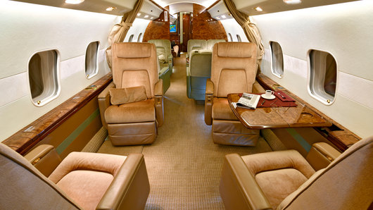 Bombardier Global Express  S/N 9101 for sale | gallery image: /userfiles/images/aircraft-listing/Global_Express_9101/fwd%20aft.jpg