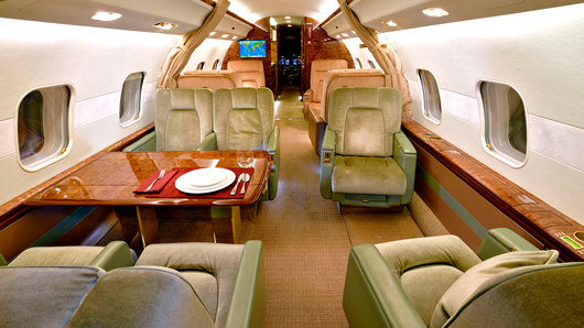 Bombardier Global Express  S/N 9101 for sale | gallery image: /userfiles/images/aircraft-listing/Global_Express_9101/mid%20fwd.jpg