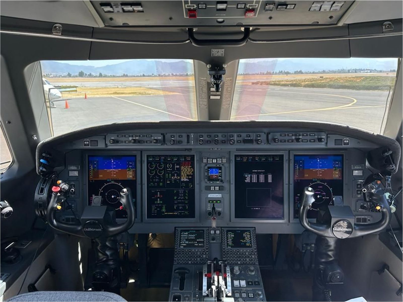 Gulfstream G150  S/N 269 for sale | gallery image: /userfiles/images/aircraft-listing/_aircraft/G150sn269/3.jpg