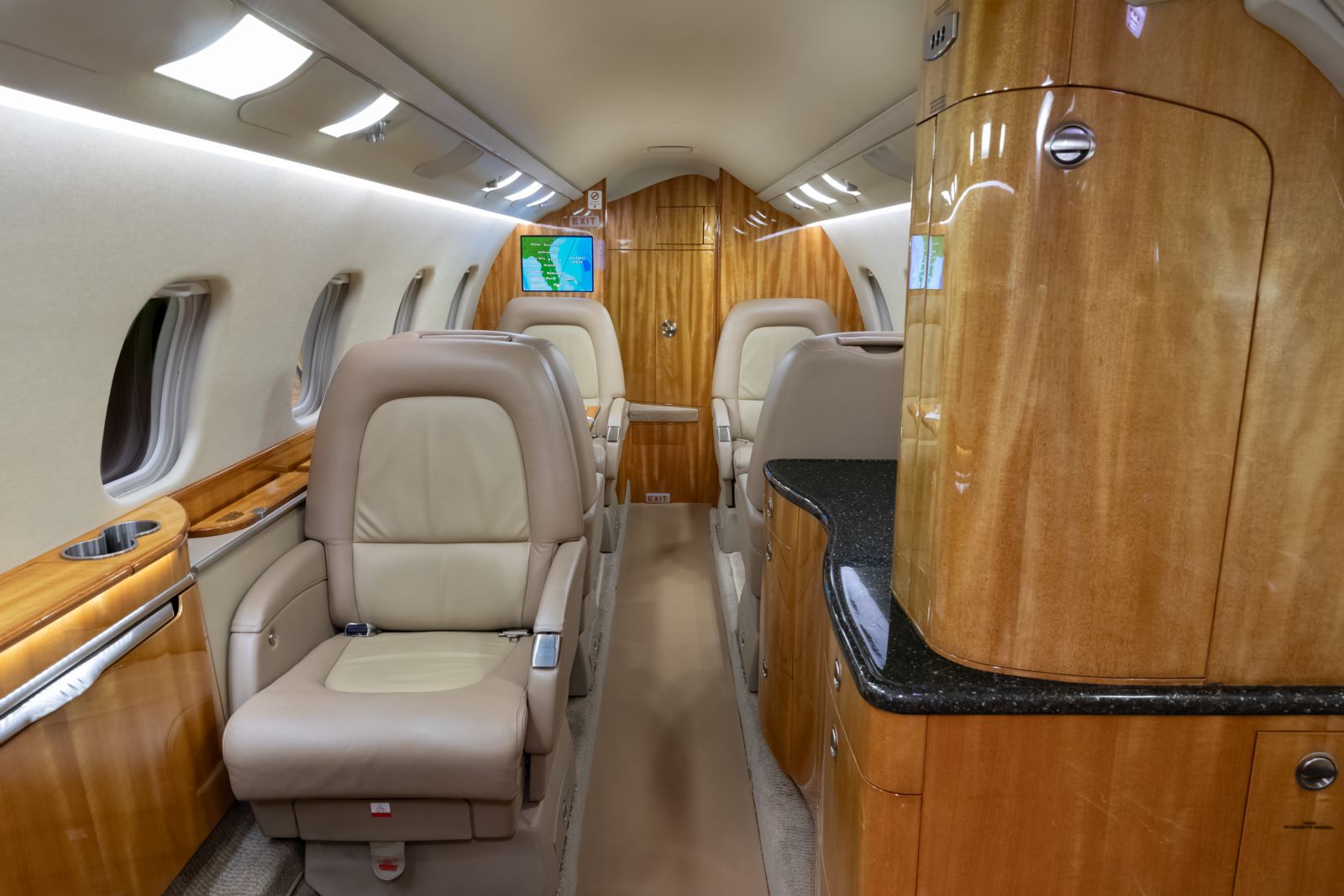 Bombardier Learjet 60XR  S/N 349 for sale | gallery image: /userfiles/images/content-images/learjet60xr%20349/bfp_5385.jpg