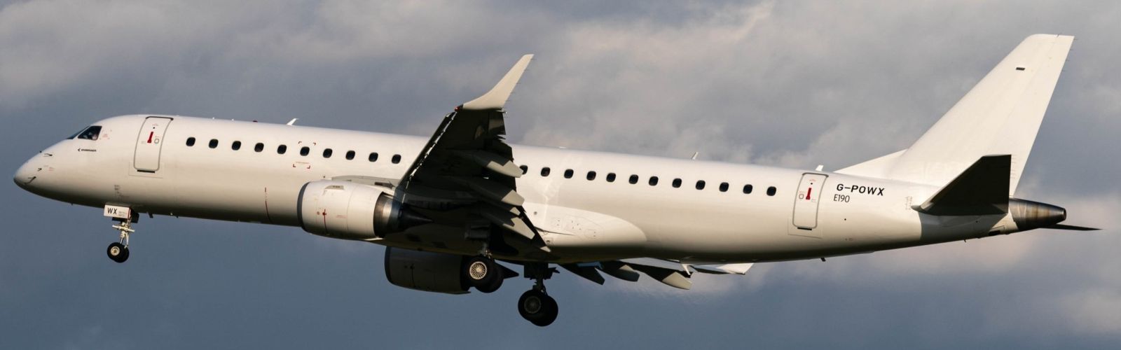 Embraer E190 Banner